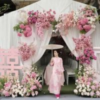 Cổng hoa cưới hiện đại