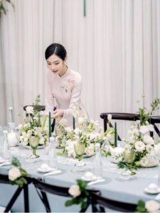 Hoa cưới để bàn