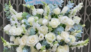 Mẫu Hoa Khai Trương Sang Trọng - Đẳng Cấp Mới Trong Nghệ Thuật Trang Trí Sảnh Đón Khách